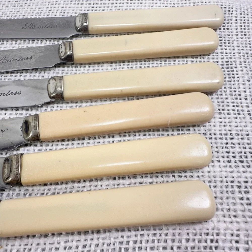 Cream Handle Stainless Steel Luncheon Knives‎ Mid Century Flatware Lot 6